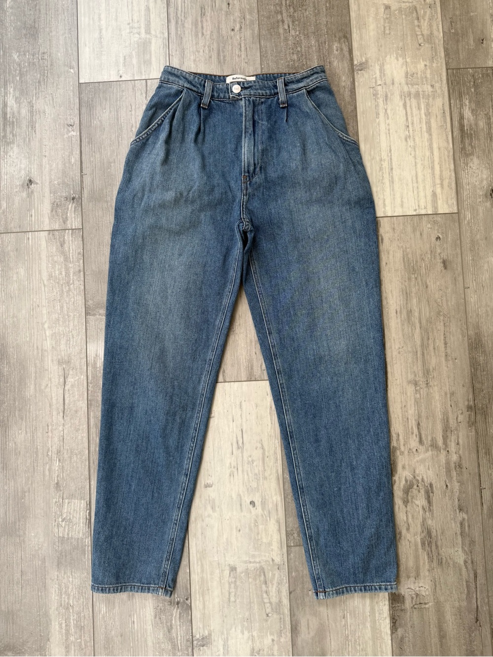 Reformation Baldwin Pleated Jeans Size 24 Comoro Wash 100% Organic Cotton